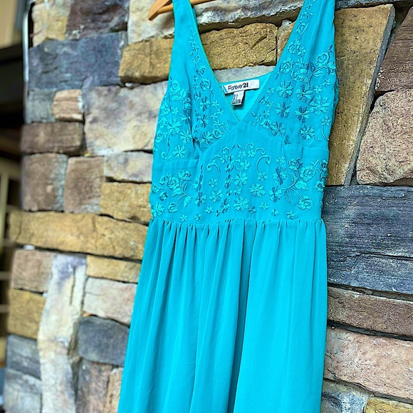 Spring Blue Dress - Picture 6 of 6